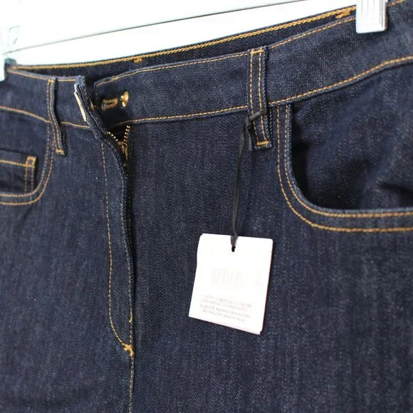Boutique Moschino Dark Blue Wash Denim Jeans Star Pocket Gold Star Button 46 NEW - Picture 3 of 10